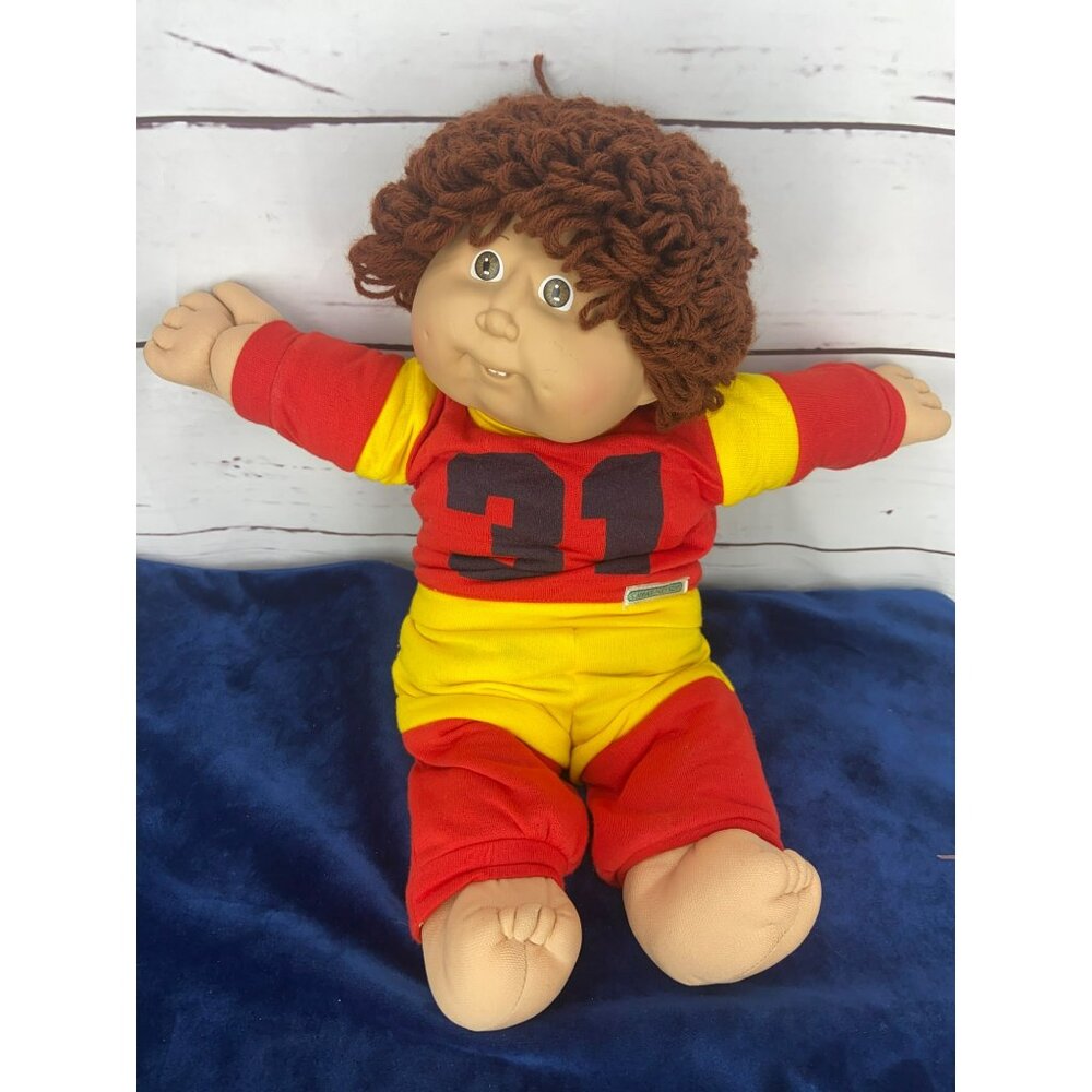Vintage 1985 Cabbage Patch Kids Doll In Red & Yellow Outfit Brown Yarn Hair 16"‎
